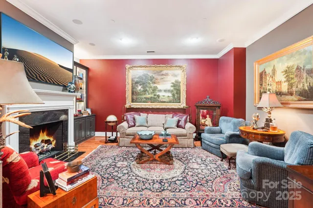 $1,690,000 | 229 North Church Street, Unit 401, Charlotte, NC 28202