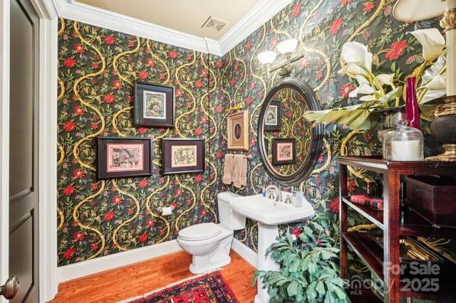 $1,690,000 | 229 North Church Street, Unit 401, Charlotte, NC 28202