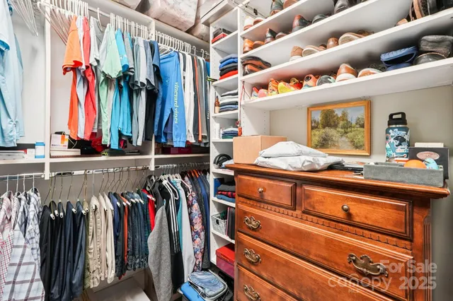 $1,690,000 | 229 North Church Street, Unit 401, Charlotte, NC 28202