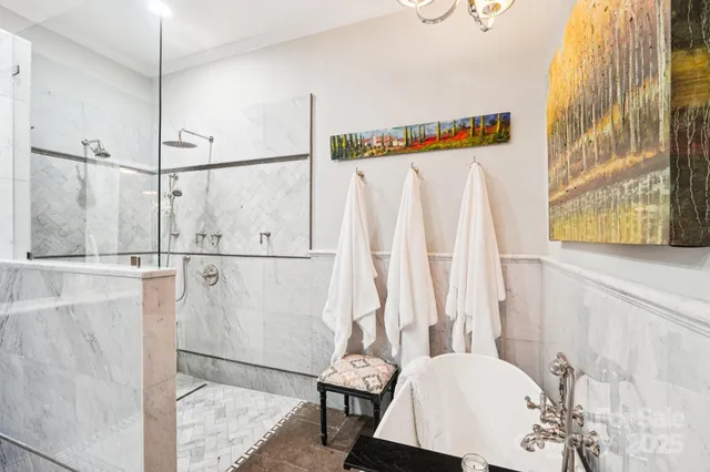 $1,690,000 | 229 North Church Street, Unit 401, Charlotte, NC 28202