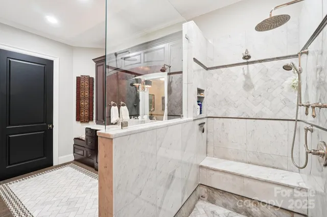 $1,690,000 | 229 North Church Street, Unit 401, Charlotte, NC 28202