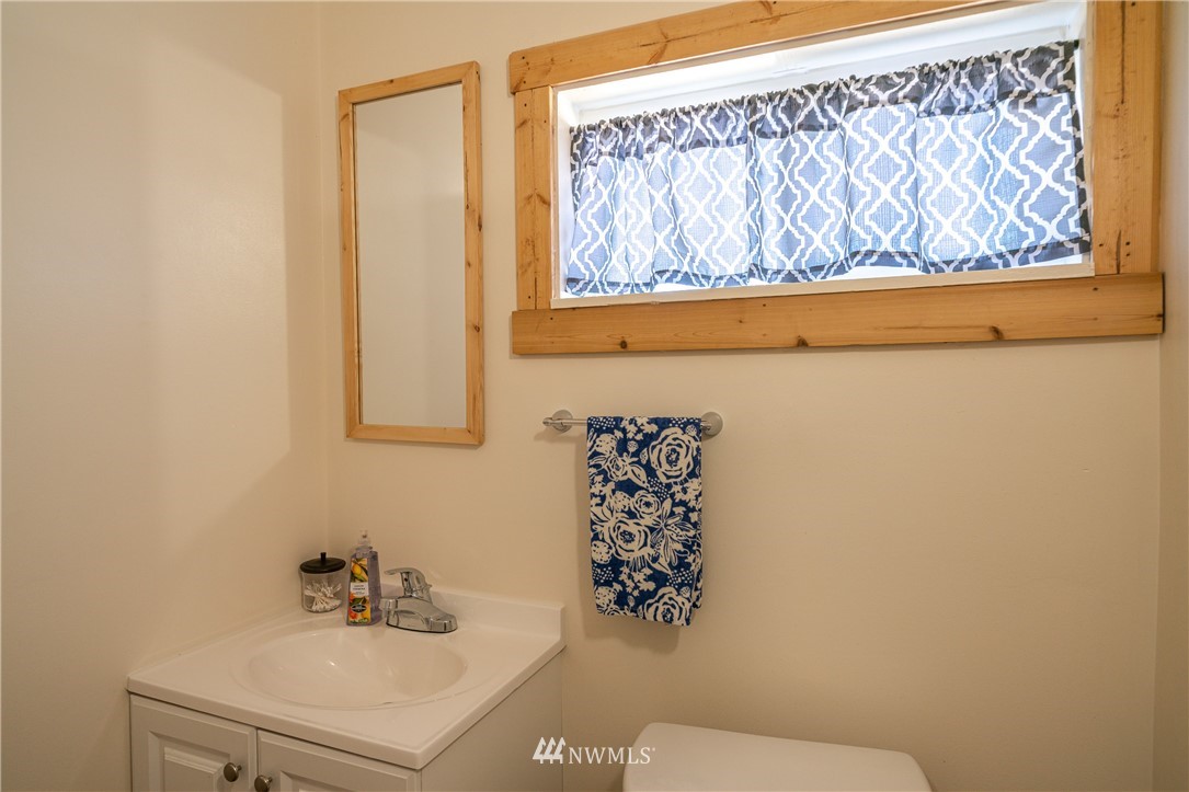 258 Starr Road Pateros, WA 98846 - Photo 16 of 27 Gallery Image 16