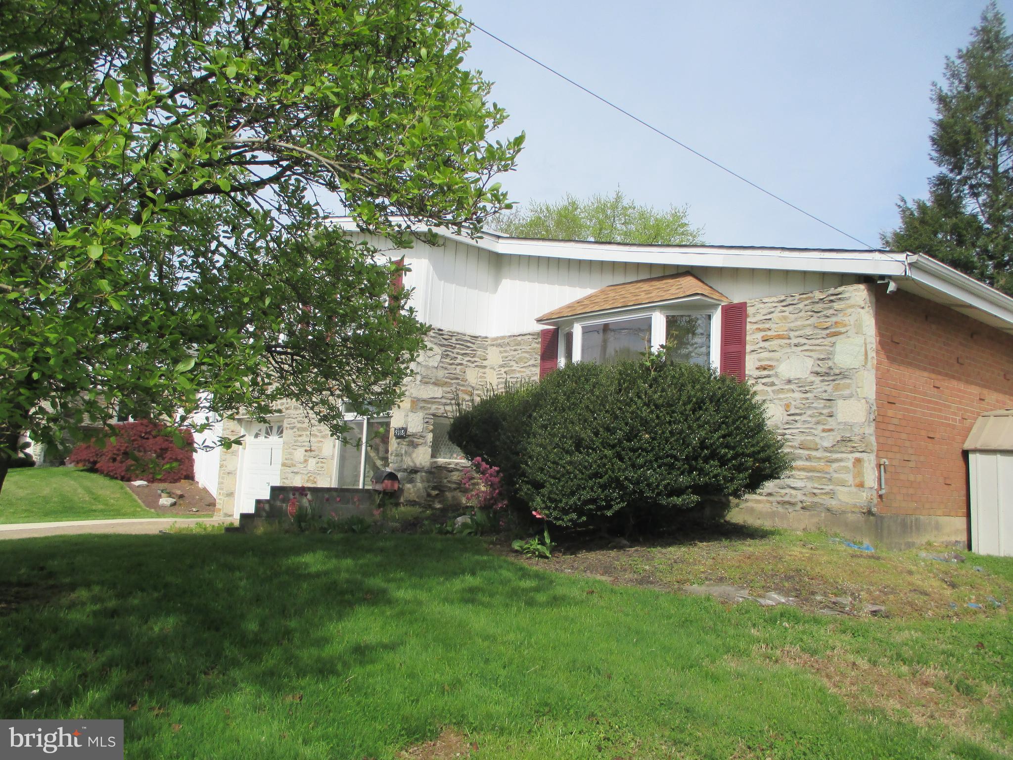 9318 Laramie Road Philadelphia, PA 19115 - Photo 2 of 40