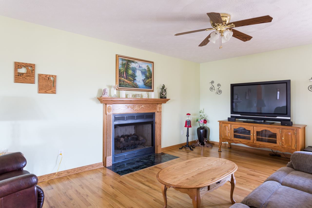 3240 Holsinger Road Broadway, VA 22815 - Photo 9 of 32 Gallery Image 9