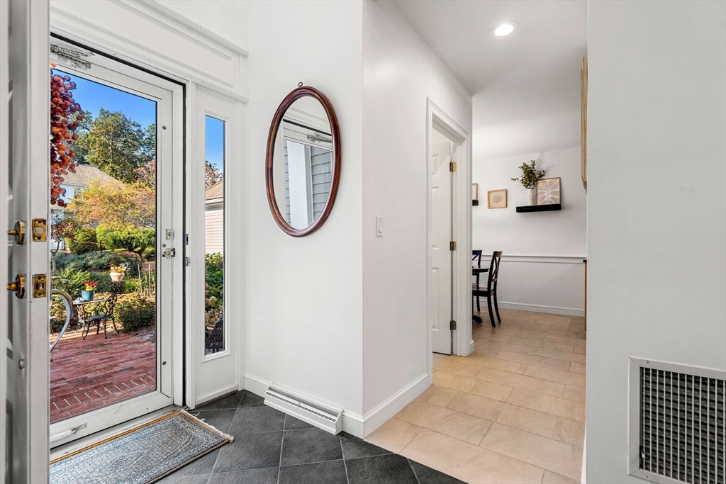12 Highwood Lane Ipswich, MA 01938 - Photo 5 of 42 a view of a livingroom with furniture and front door