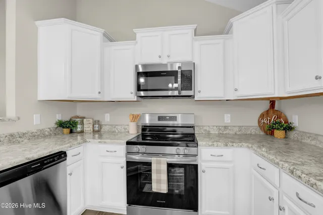 $319,900 | 116 Palo Alto Park Drive, Maysville, NC 28555