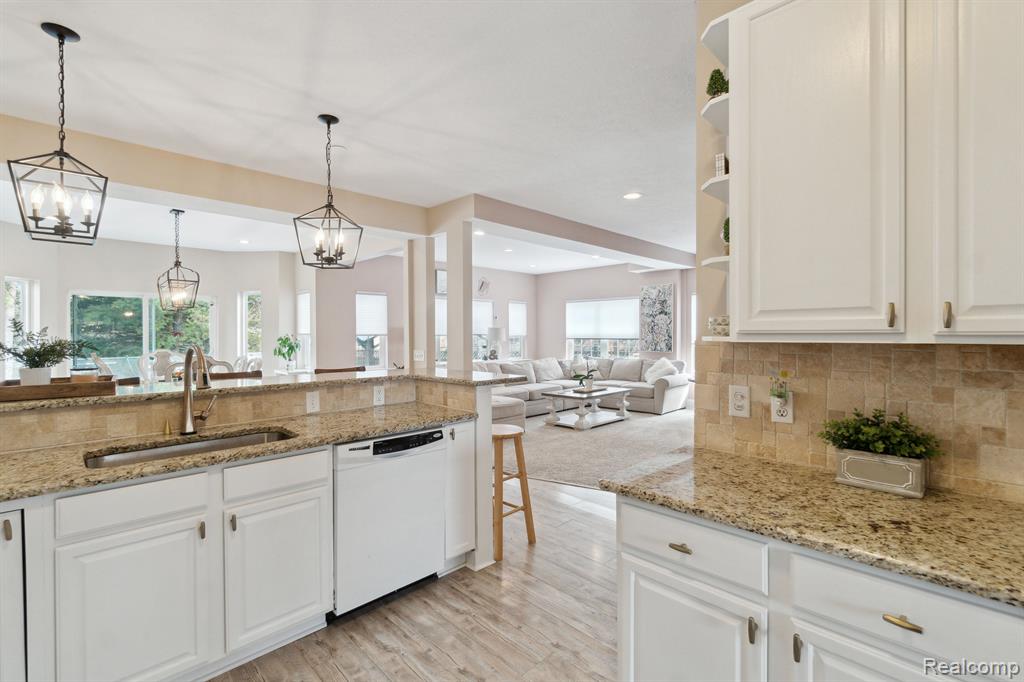 2785 Laurel Ridge Lane Howell, MI 48843 - Photo 13 of 53 Gallery Image 13