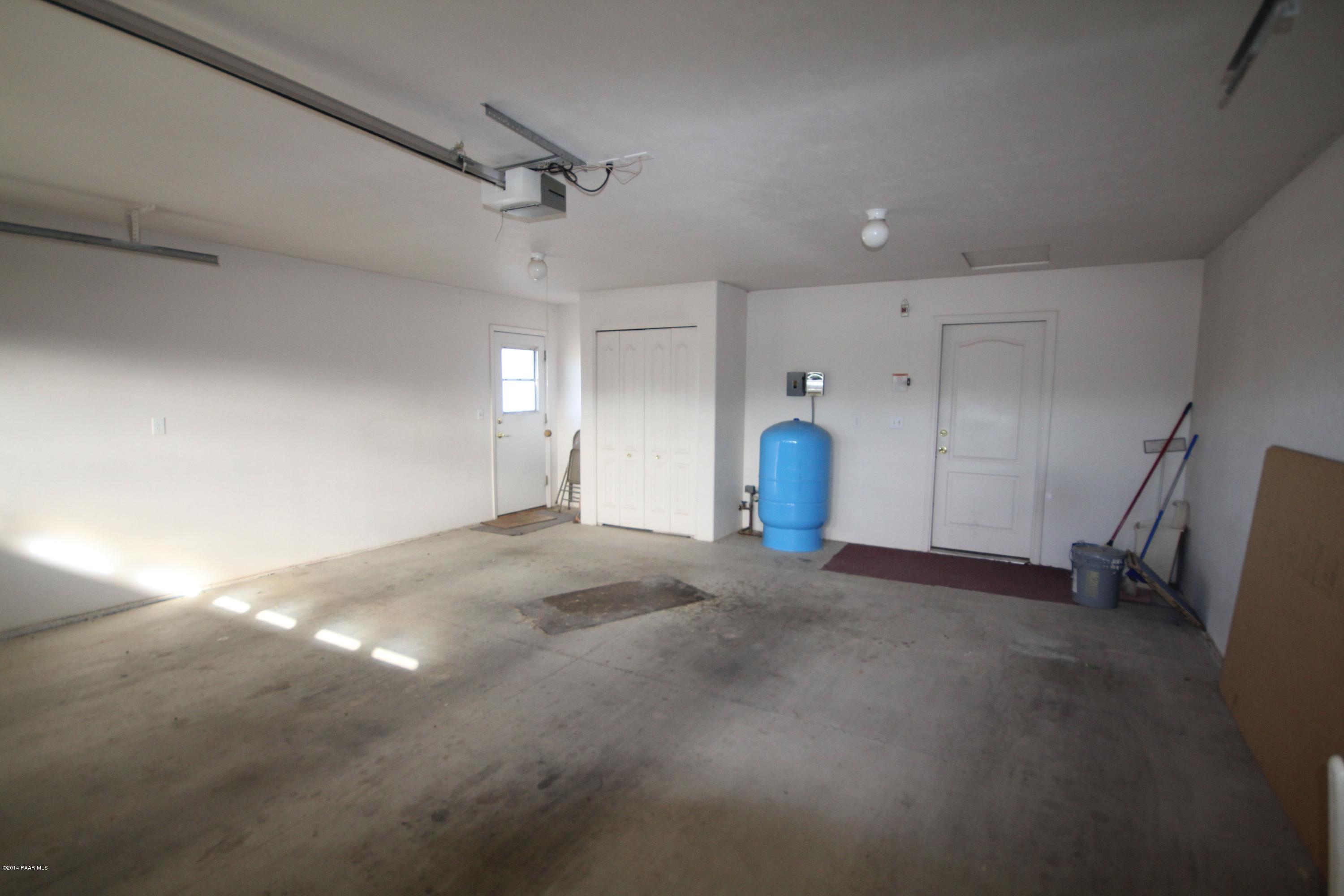 3221 North Reed Road Chino Valley, AZ 86323 - Photo 18 of 24 a view of an empty room