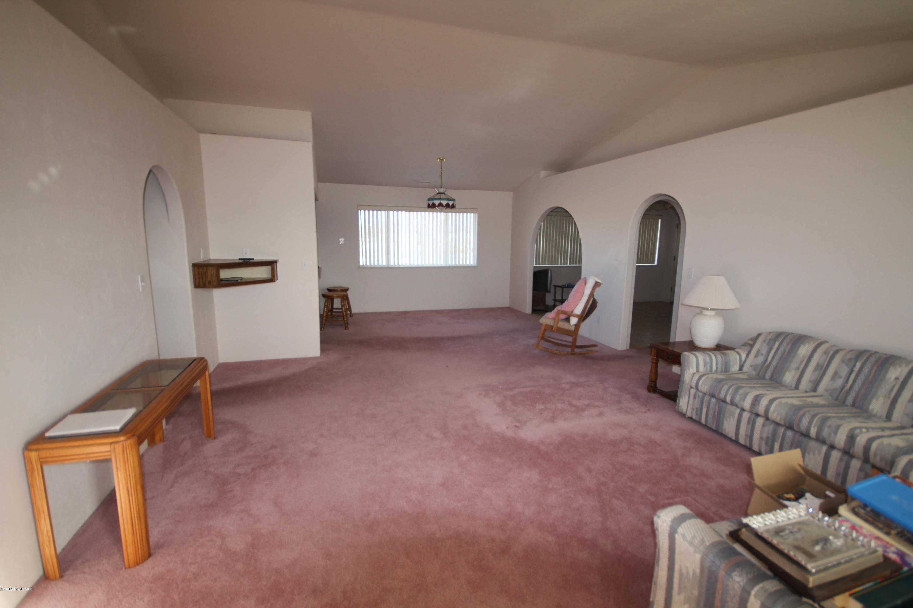 3221 North Reed Road Chino Valley, AZ 86323 - Photo 6 of 24 a living room with furniture