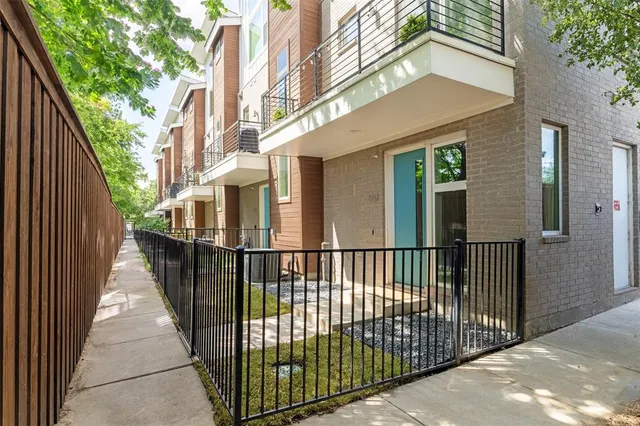 $450,000 | 4620 Munger Avenue, Unit 107, Dallas, TX 75204