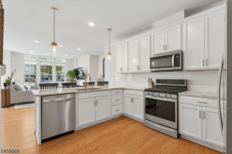 1002 Station Road Somerville, NJ 08876 - Photo 6 of 13 Gallery Image 6