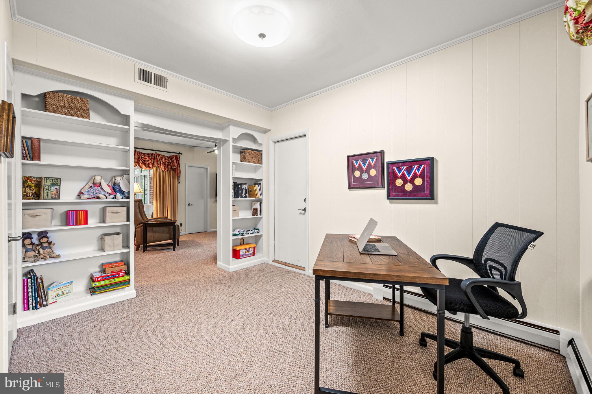 509 Lawrence Drive Springfield, PA 19064 - Photo 18 of 37 a workspace with furniture and window