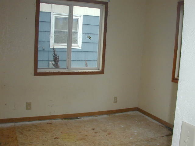 227 7th Street Proctor, MN 55810 - Photo 5 of 9 Gallery Image 5