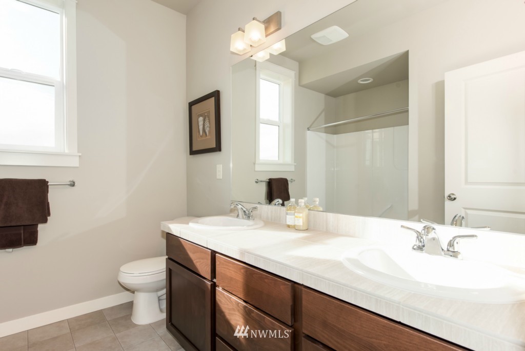 22718 37th Avenue Southeast Bothell, WA 98021 - Photo 17 of 21