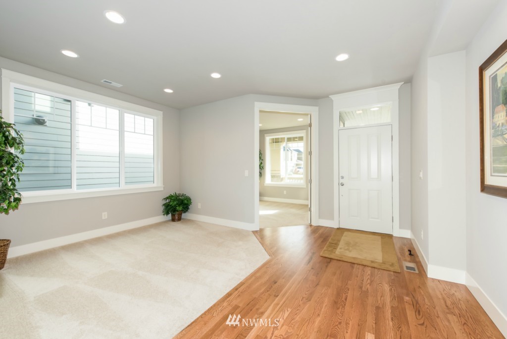 22718 37th Avenue Southeast Bothell, WA 98021 - Photo 3 of 21
