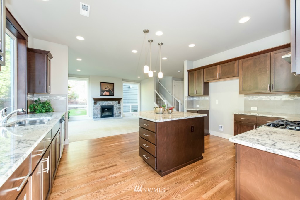 22718 37th Avenue Southeast Bothell, WA 98021 - Photo 9 of 21