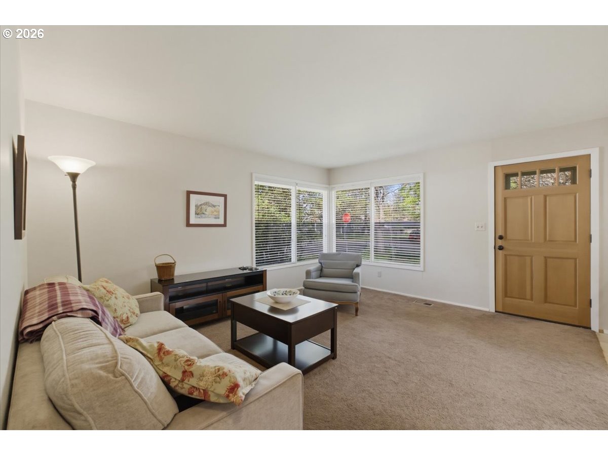 936 Northwest 34th Street Corvallis, OR 97330 - Photo 2 of 33
