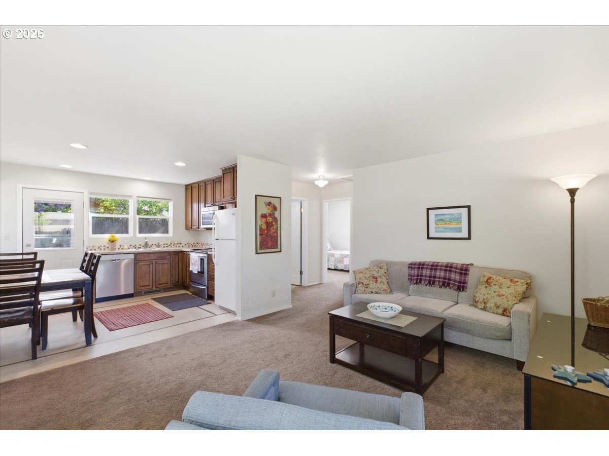 936 Northwest 34th Street Corvallis, OR 97330 - Photo 33 of 33