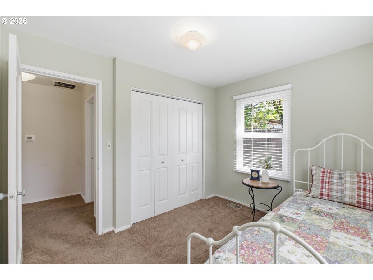 936 Northwest 34th Street Corvallis, OR 97330 - Photo 9 of 33