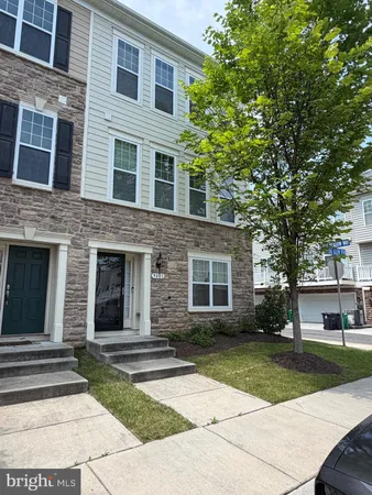 $3,600 | 9801 Wood Glen Terrace, Lanham, MD 20706