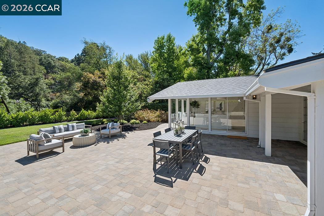 3435 Black Hawk Road Lafayette, CA 94549 - Photo 17 of 29