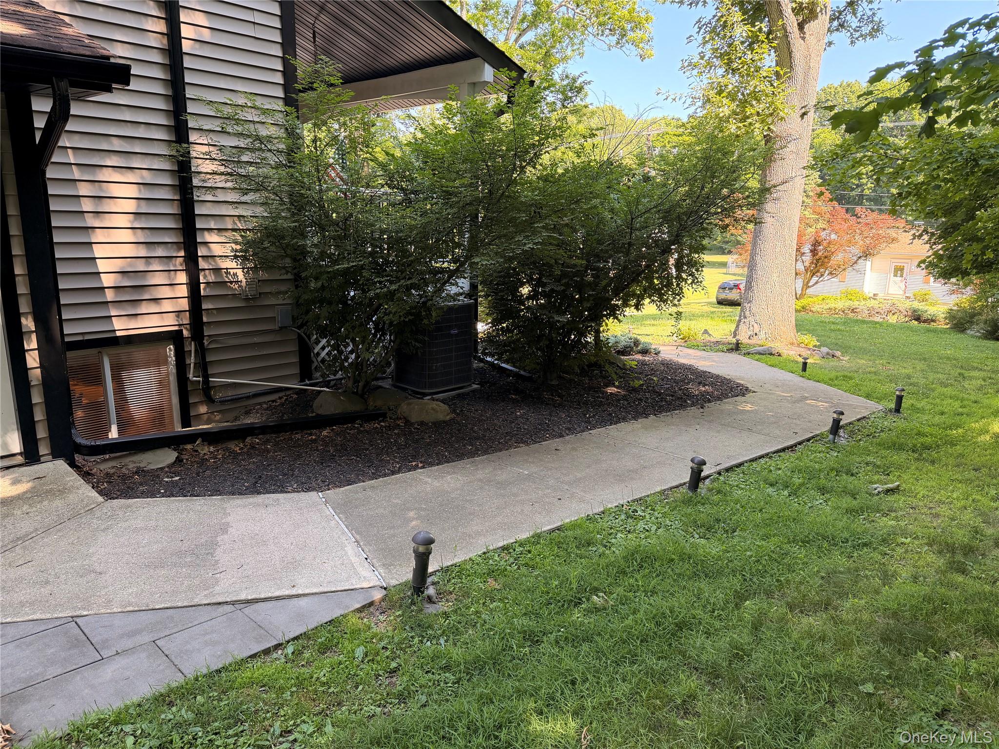 157 Brewer Road, Unit 1A Newburgh, NY 12550 - Photo 2 of 8