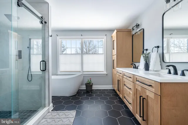 $915,000 | 1256 Appalachian Road, Ambler, PA 19002