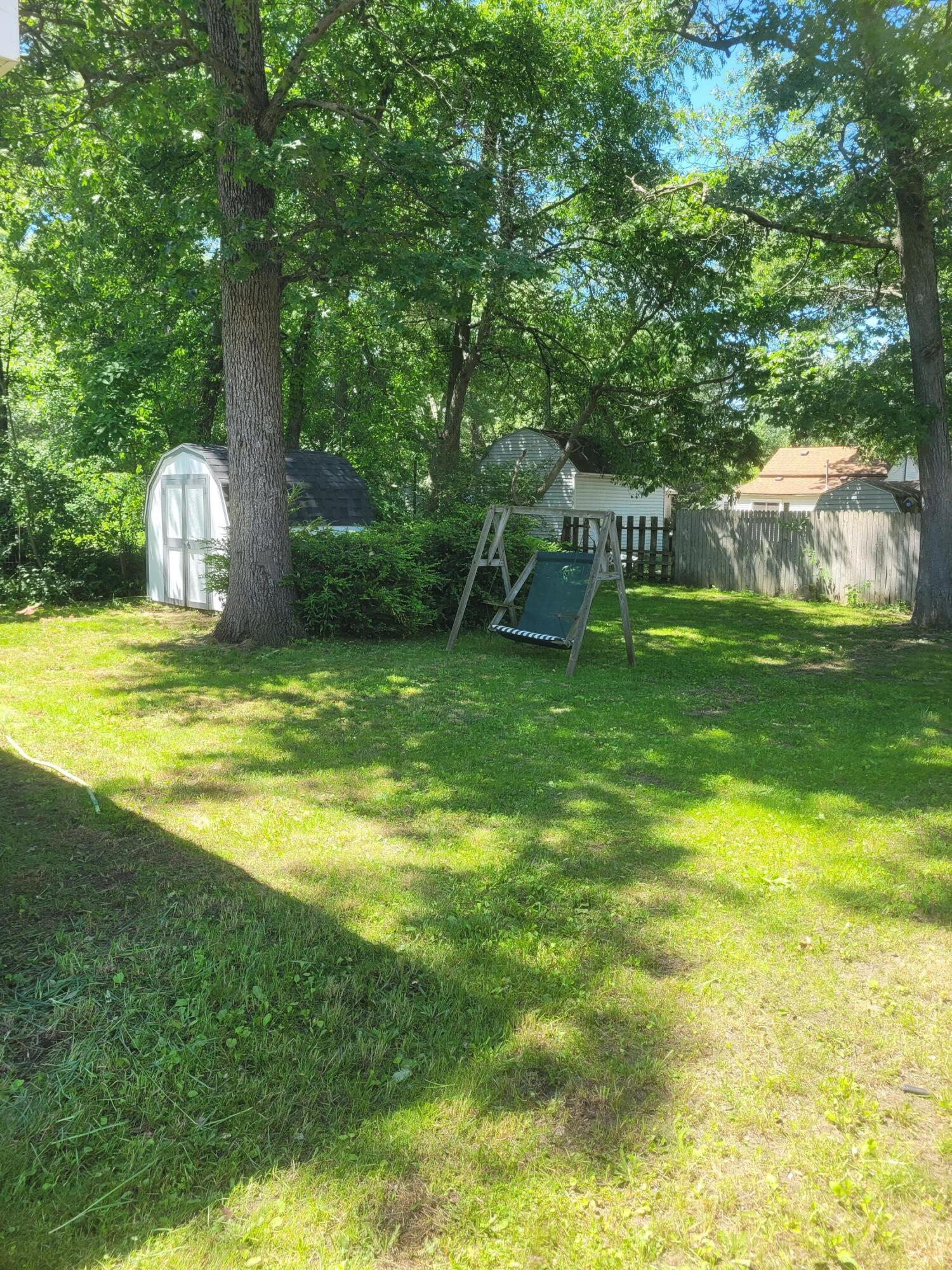 61 South Dengler Road Muskegon, MI 49442 - Photo 4 of 17 20240612_122540