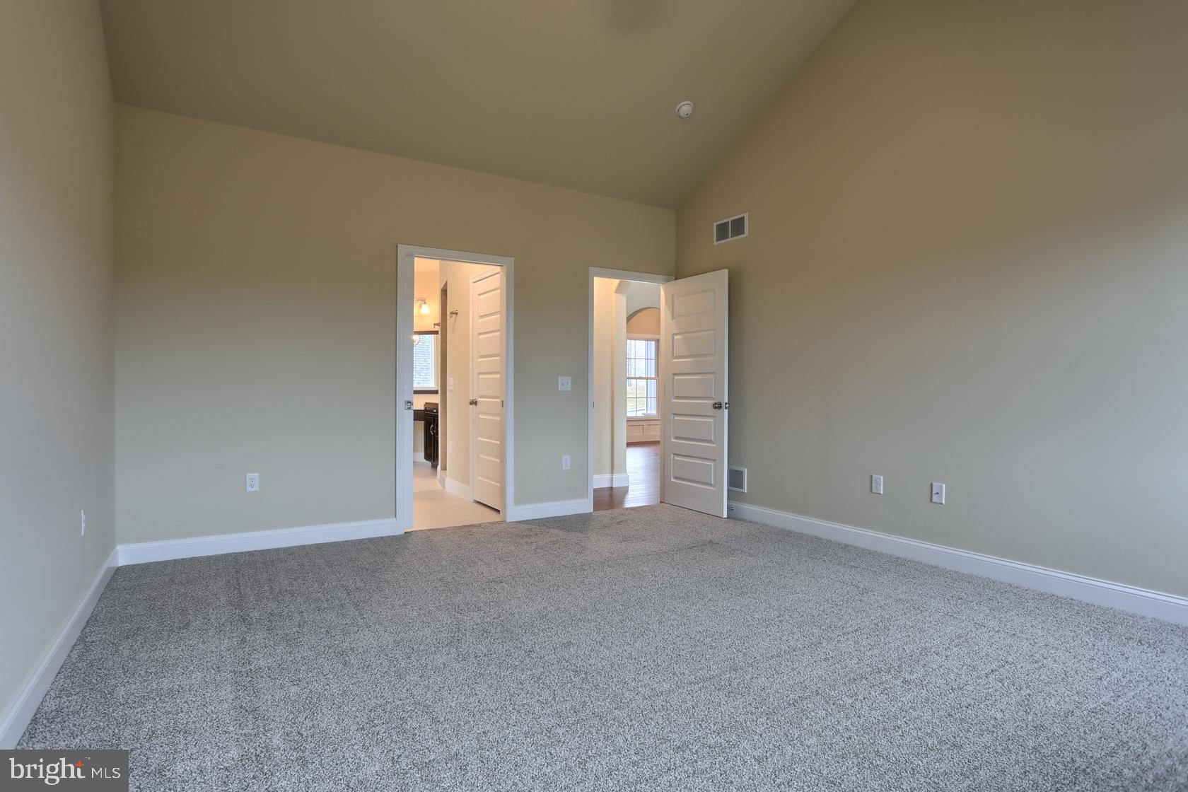 23 Rolling Meadow Road Lebanon, PA 17046 - Photo 29 of 44 an empty room with windows and closet