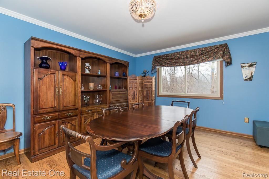 2545 Munster Road Rochester Hills, MI 48309 - Photo 11 of 33