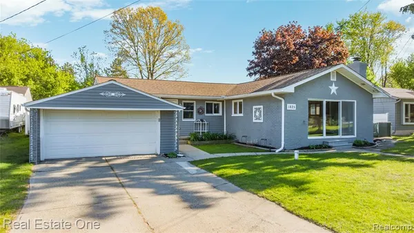$335,000 | 1825 Luneta Court, Commerce Township, MI 48382