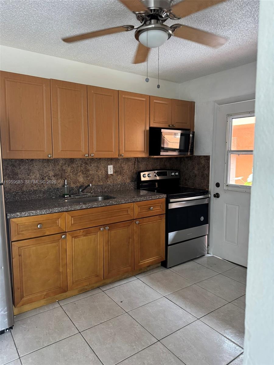 50 West 23rd Street, Unit 8 Hialeah, FL 33010 - Photo 4 of 14
