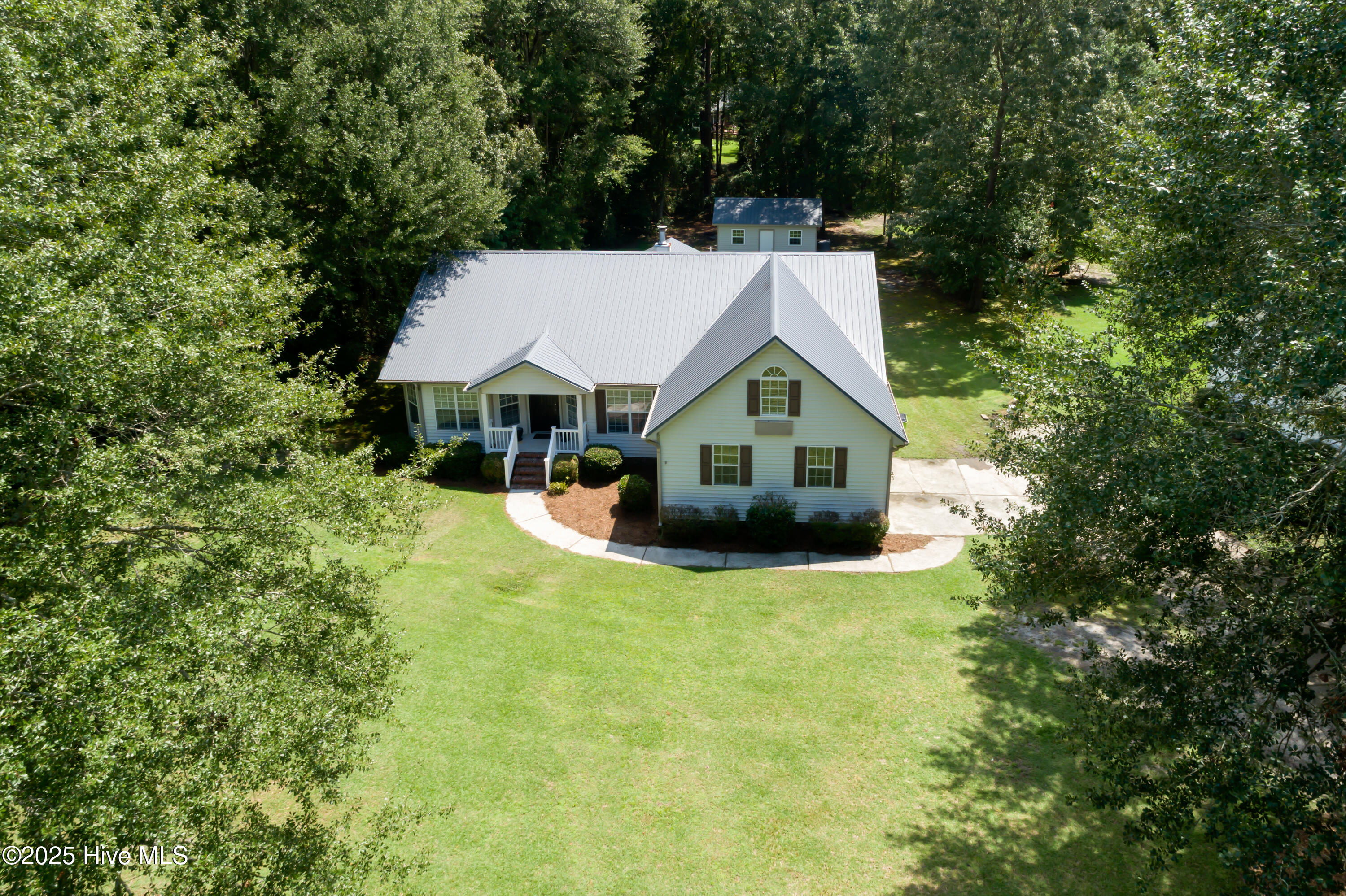 571 Deer Run Road New Bern, NC 28562 - Photo 26 of 27 20250816-Rock I (2584 of 1)