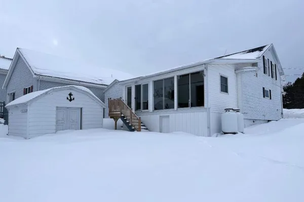 $279,900 | 481 Main Street, St. Agatha, ME 04772