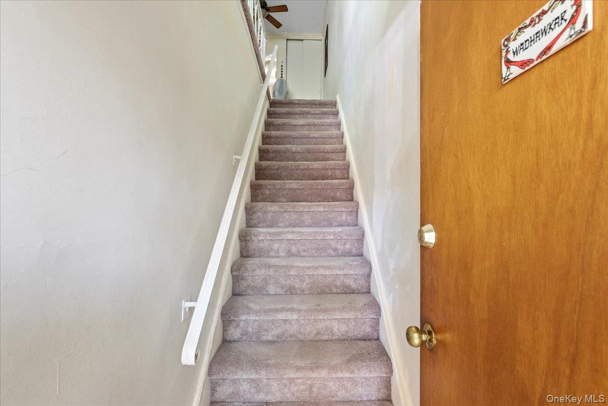 87-44 Marengo Street, Unit 2A Queens, NY 11423 - Photo 4 of 23 a view of entryway