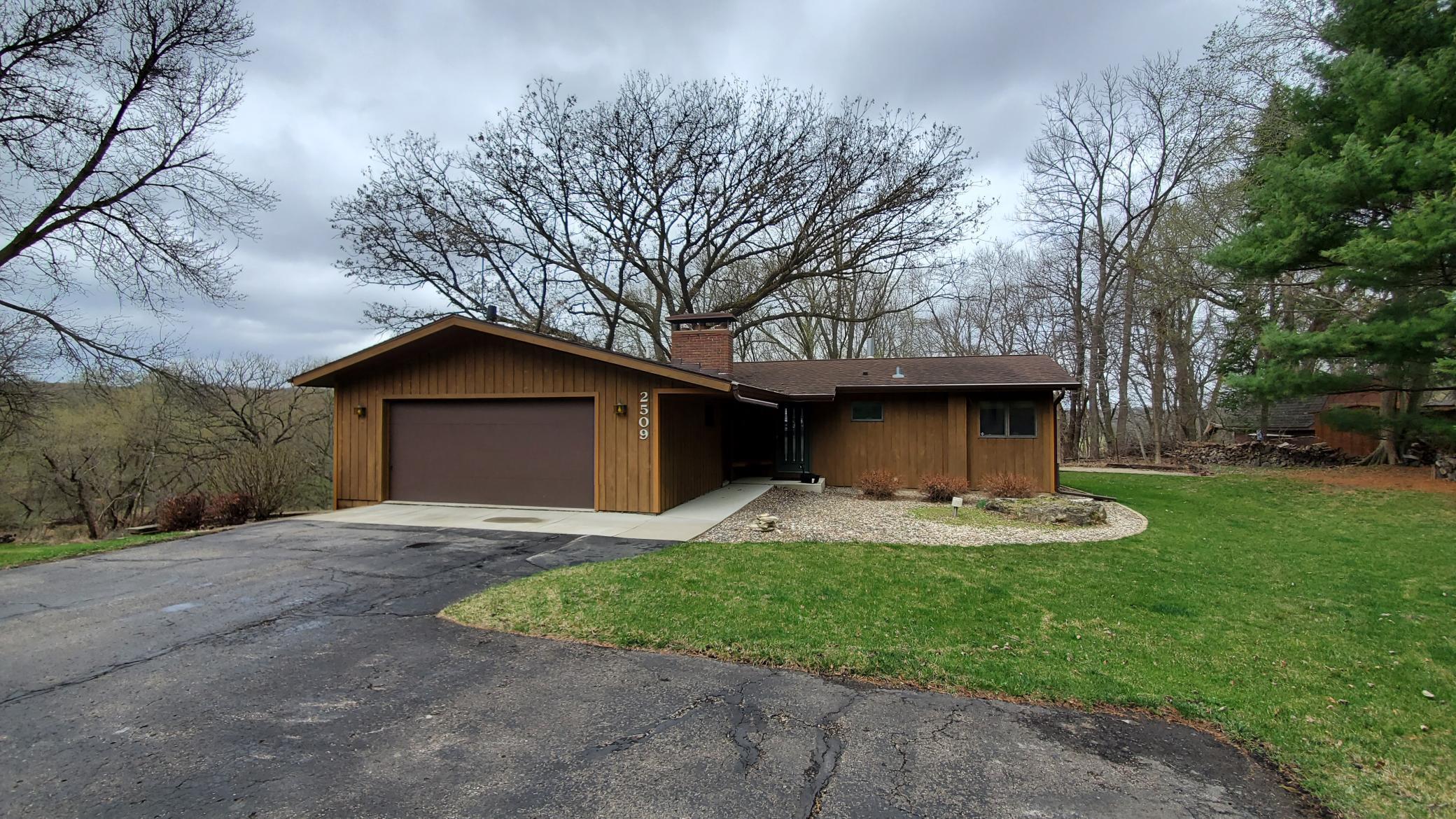 2509 East River Road Northeast Rochester, MN 55906 - Photo 1 of 1