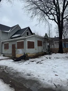 $59,900 | 277 Lexington Avenue, Rochester, NY 14613