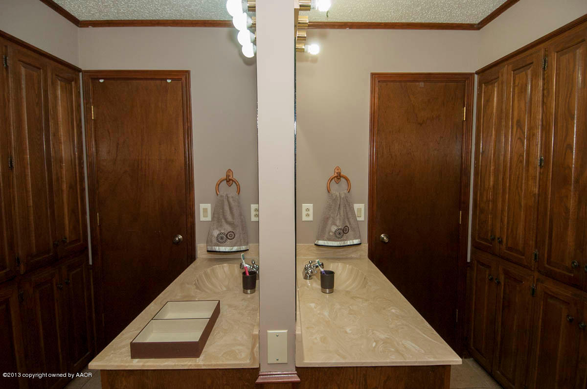 5209 While A Way Road Amarillo, TX 79109 - Photo 14 of 32 MASTER BATH VIEW 3