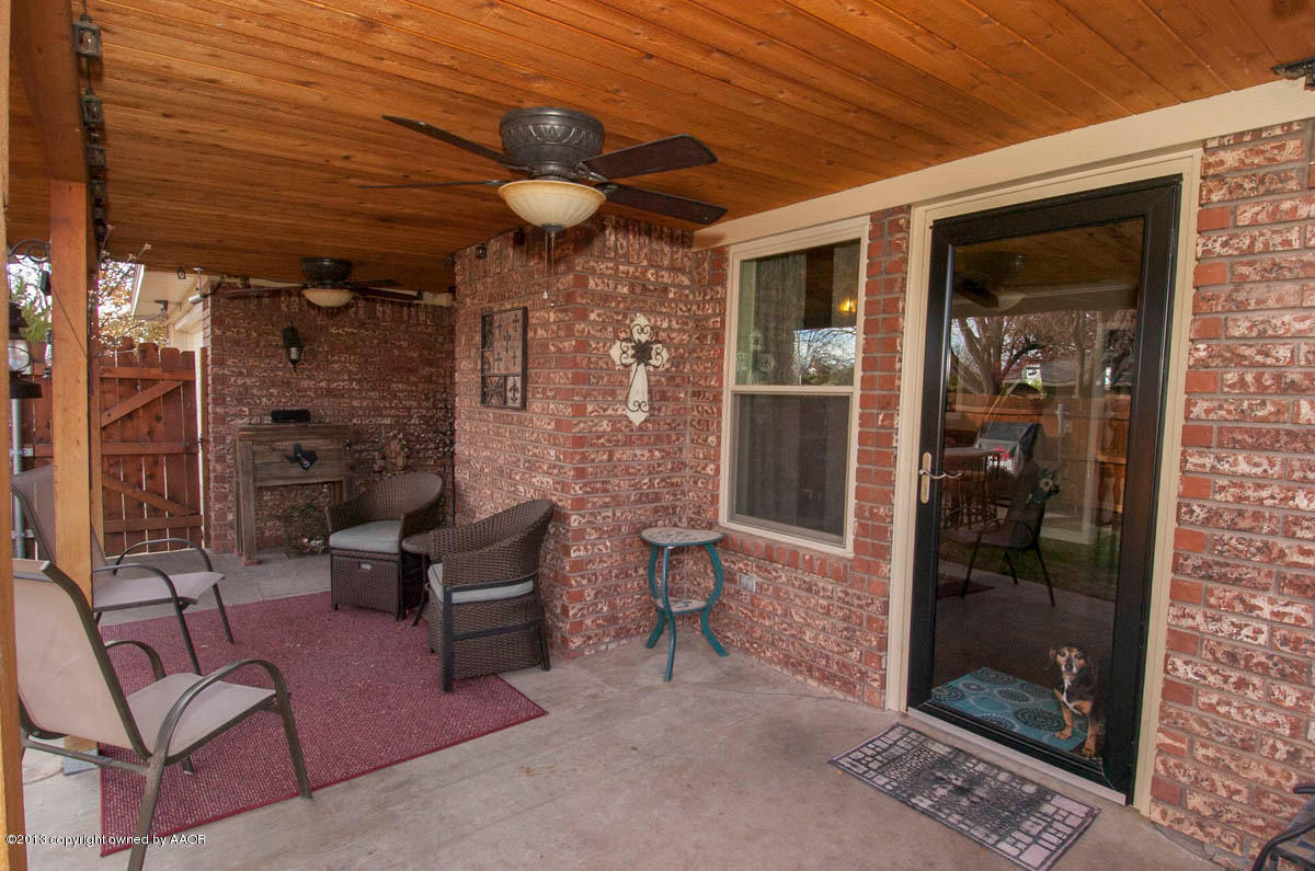 5209 While A Way Road Amarillo, TX 79109 - Photo 6 of 32 PATIO VIEW 4
