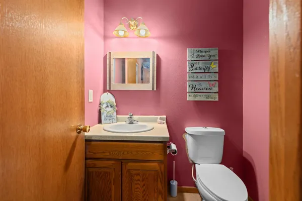 $675,000 | N10035 Red River Road, Birnamwood, WI 54414