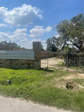 $199,000 | 7317 Roswell Street, Houston, TX 77022