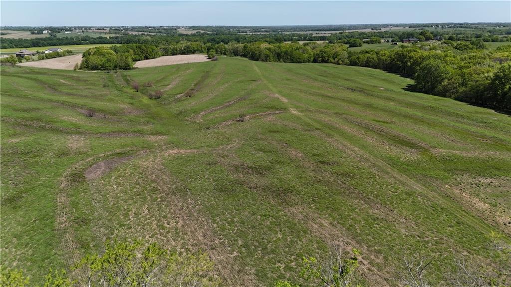 Se Spring Easton, MO 64443 - Photo 7 of 10