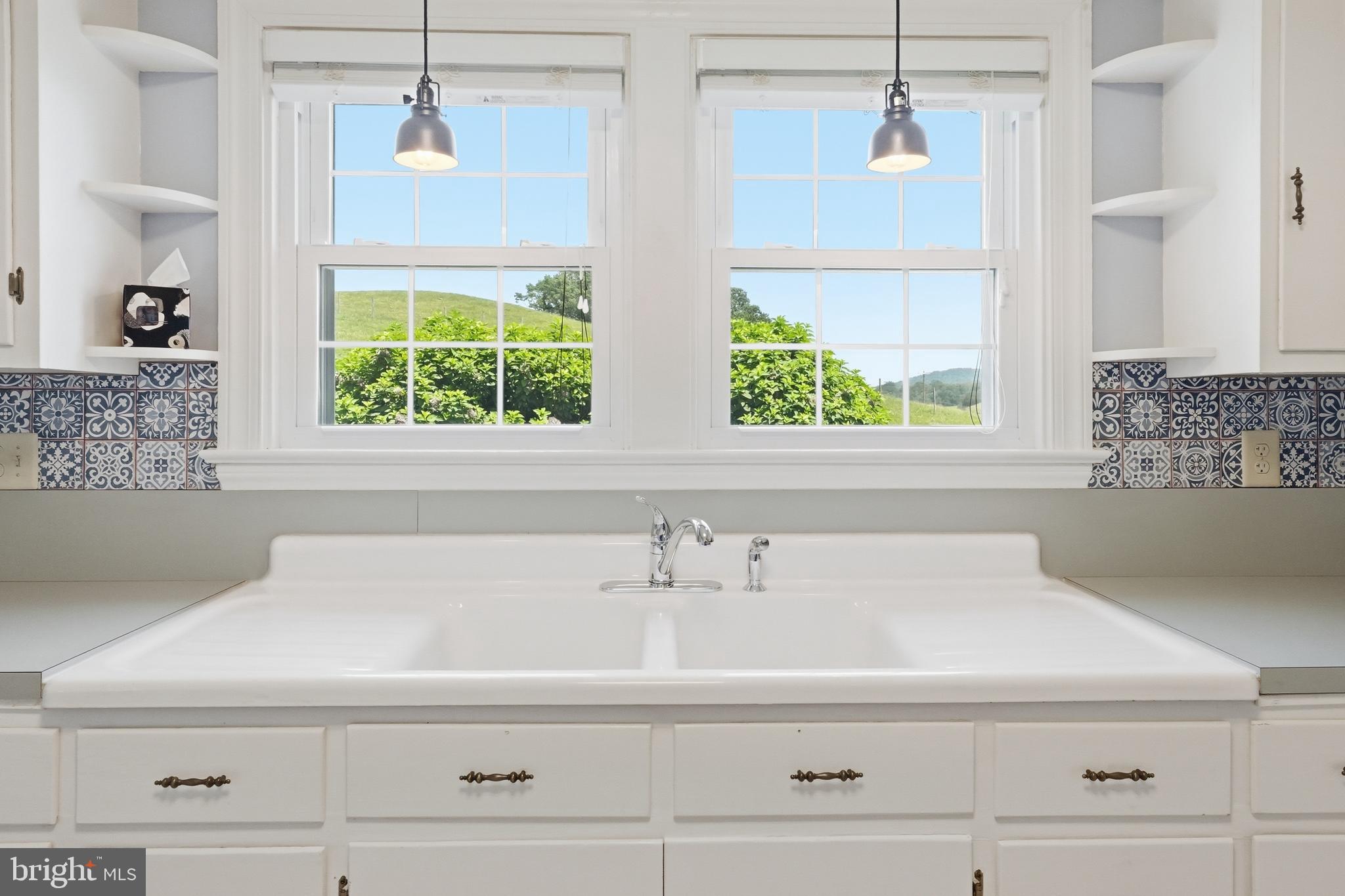 6117 South F T Valley Road Etlan, VA 22719 - Photo 17 of 36 Huge antique enameled sink