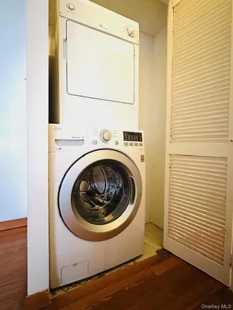 $2,900 | 147-20 35th Avenue, Unit 2F | Murray Hill - Flushing