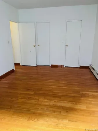 $2,900 | 147-20 35th Avenue, Unit 2F | Murray Hill - Flushing