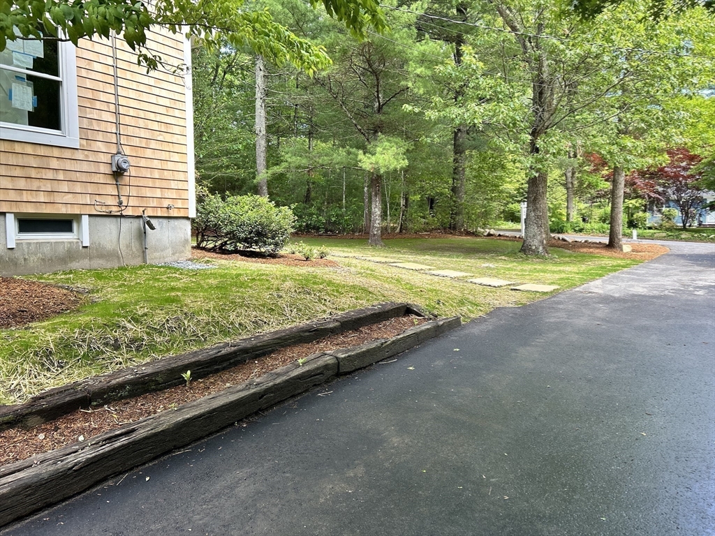 137 Chipaway Road East Freetown, MA 02717 - Photo 9 of 39 Gallery Image 9