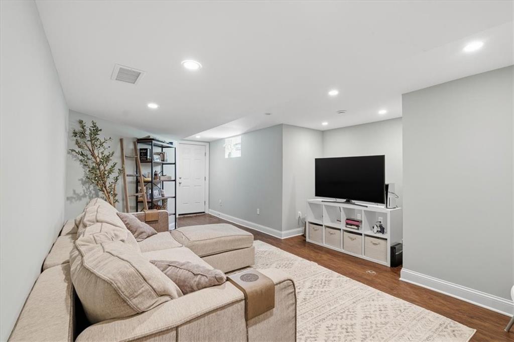 746 Crawford Road Pittsburgh, PA 15237 - Photo 22 of 31 Gallery Image 22