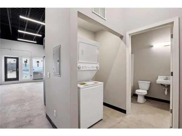 $1,545 | 801 Southeast 9th Street, Unit 215, Minneapolis, MN 55414