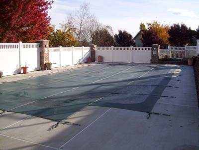 528 South Hennessy Road Yakima, WA 98908 - Photo 5 of 26 a view of swimming pool with a yard