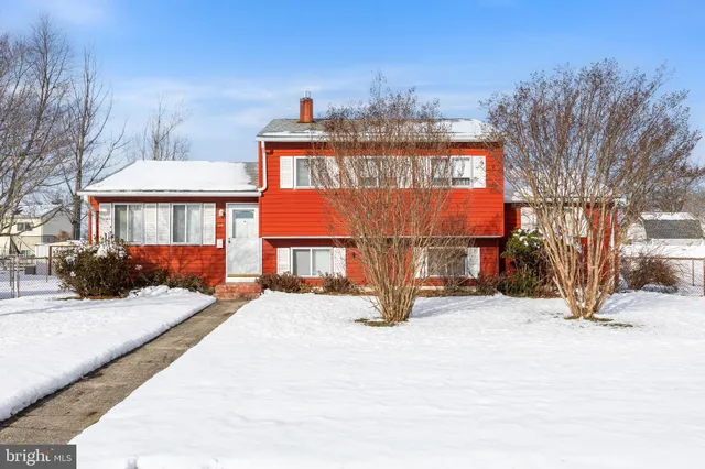 $320,000 | 239 College Drive, Pemberton, NJ 08068